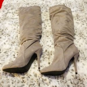 KOHL'S SUEDE BOOTS